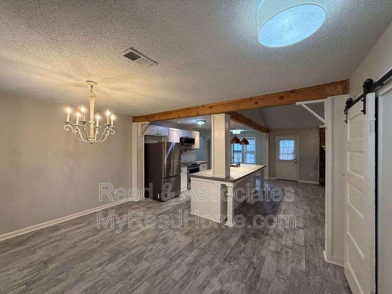 3040 Delvan Cv - Photo 5 of 18