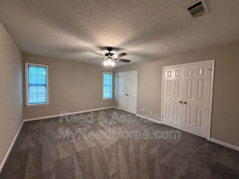 3040 Delvan Cv - Photo 6 of 18