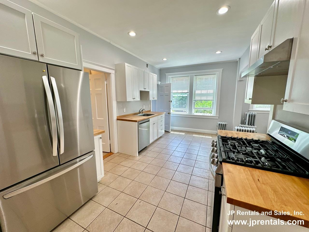 476 Jamaicaway #1 - Photo 2 of 22
