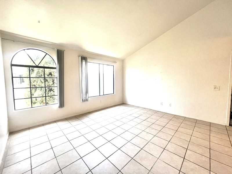 1749 Reed Ave - Photo 3 of 19