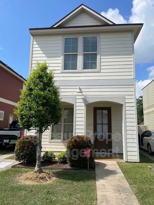 102 Hargrave Dr