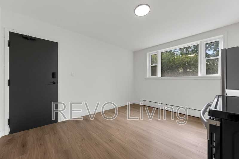 89 Beech St #1 - Photo 3 of 11