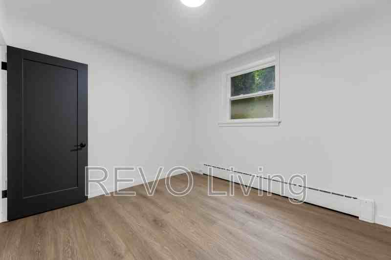 89 Beech St #1 - Photo 7 of 11