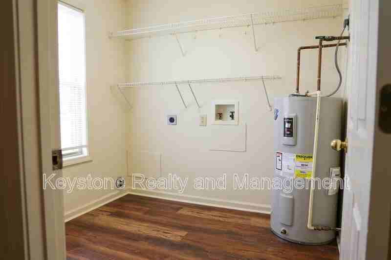 783 Sivley Rd - Photo 2 of 13