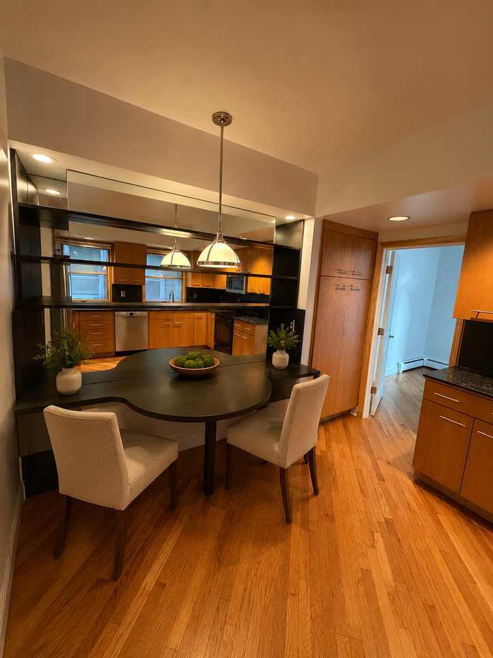 389 Woodlawn Ave #1stFL - Photo 2 of 14