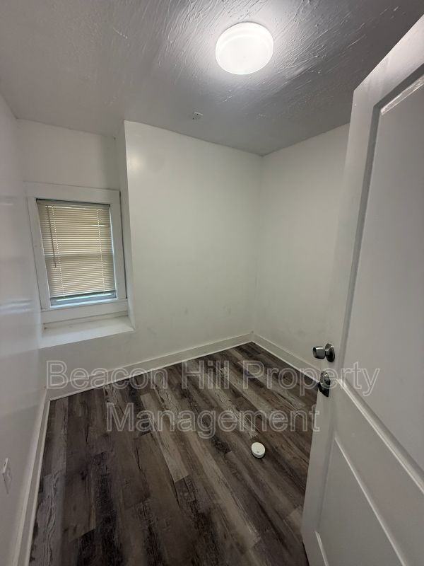 9904 North Blvd - Photo 6 of 13