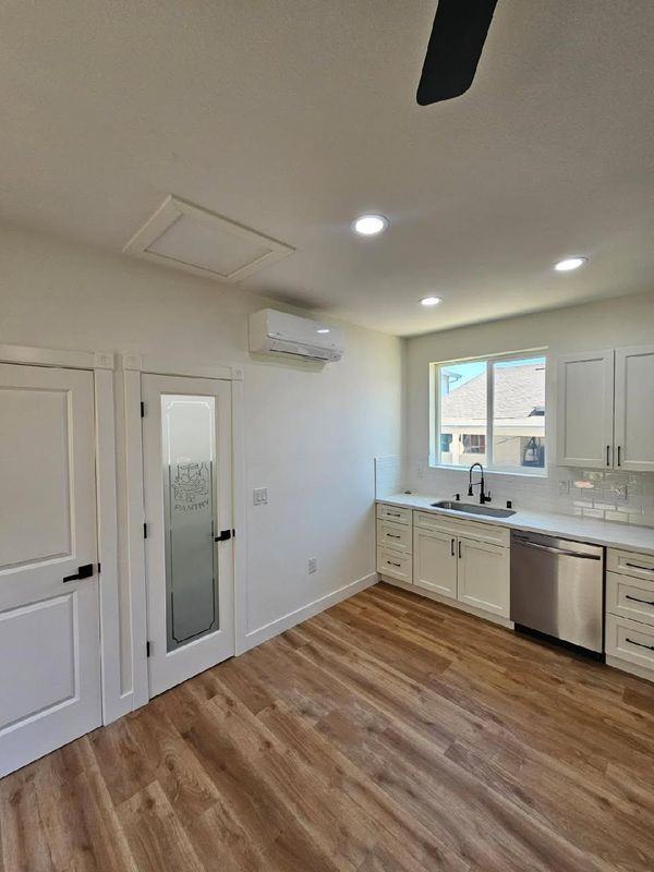 101 Randall Ave ##B - Photo 2 of 13
