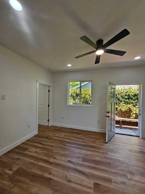 101 Randall Ave ##B - Photo 3 of 13