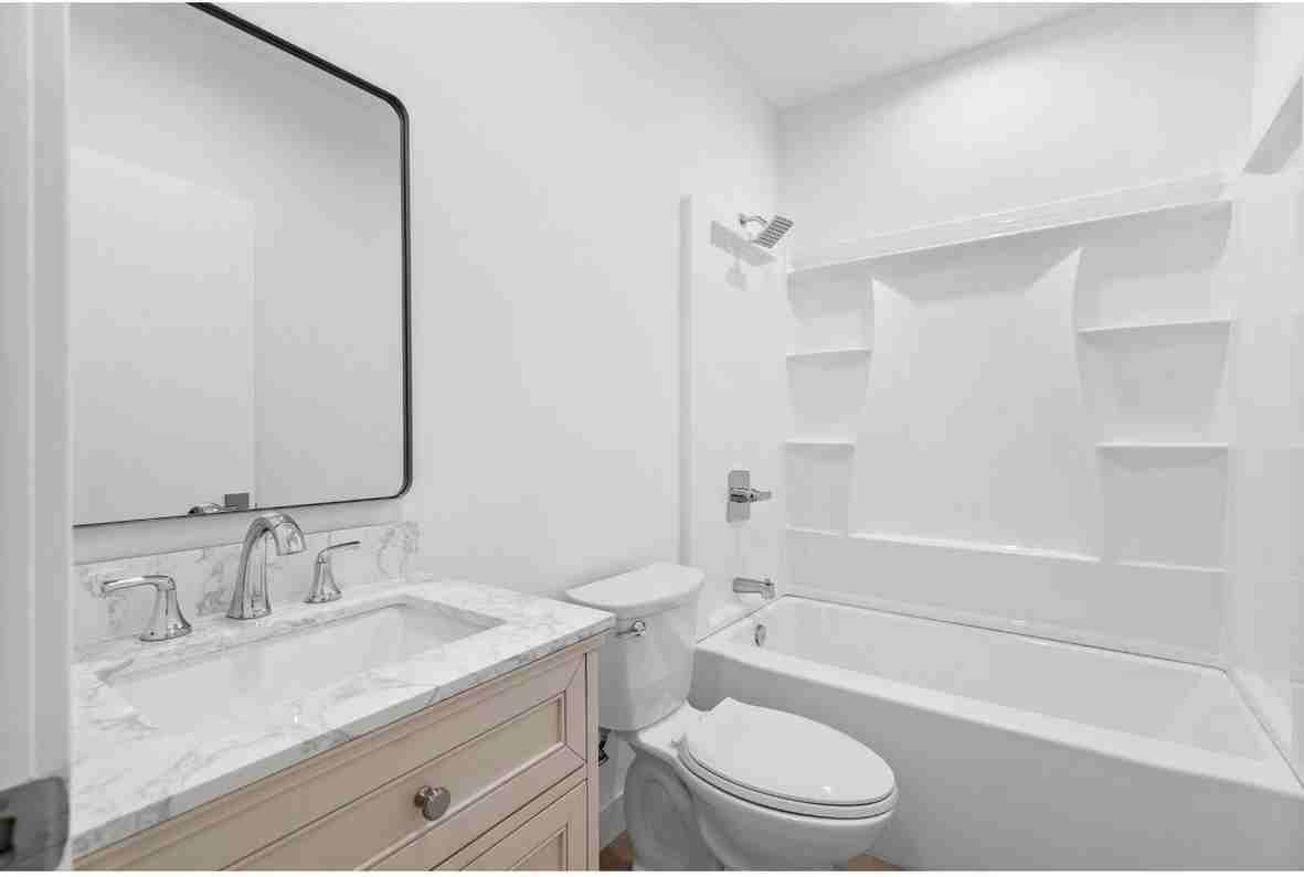 8635 Le Berthon St - Photo 5 of 11