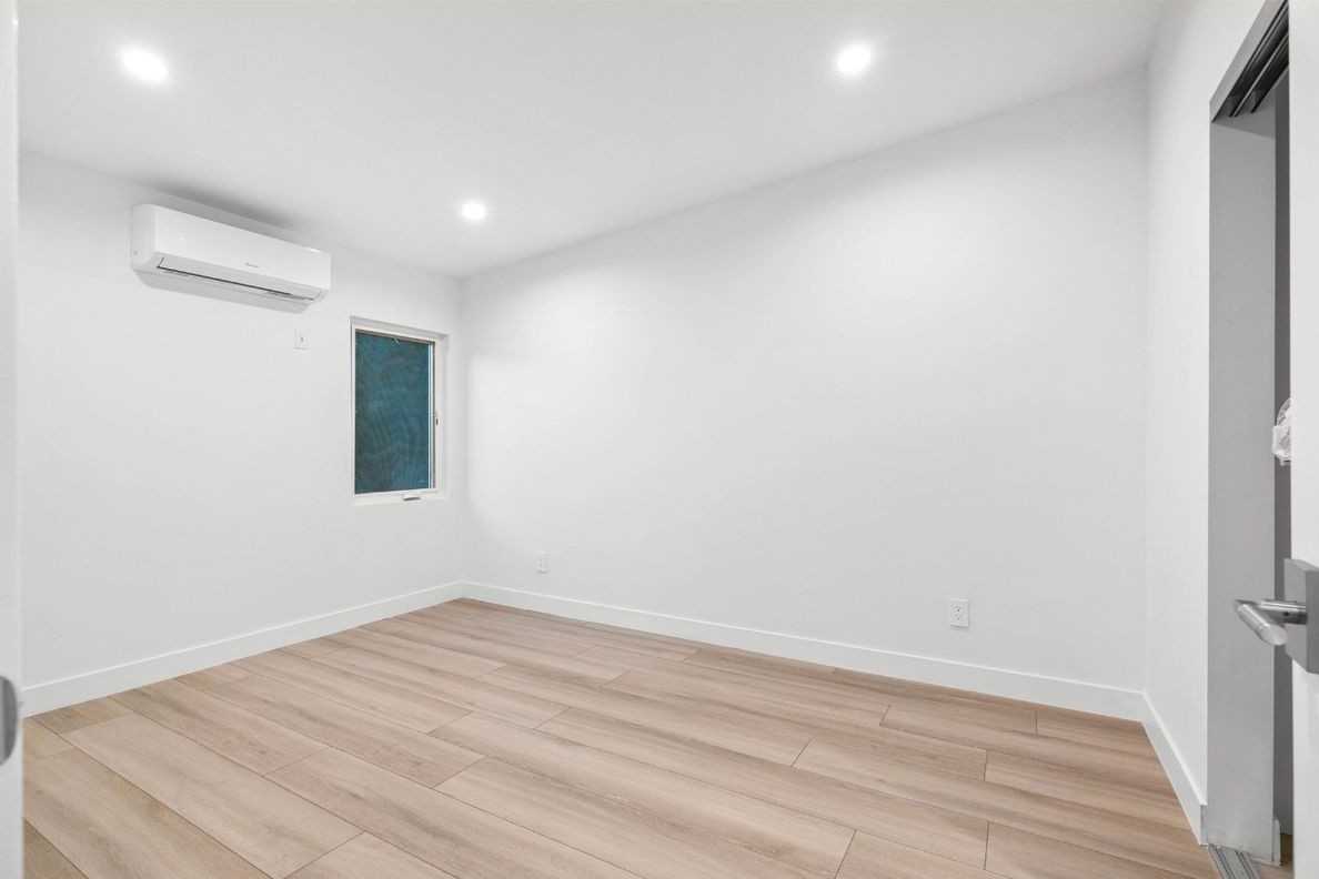 8635 Le Berthon St - Photo 6 of 11