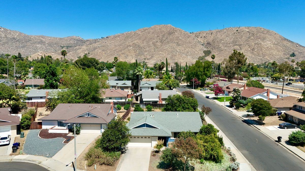 3430 Bahia Pl - Photo 2 of 20