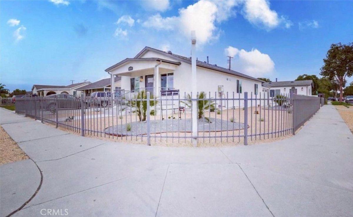 15221 Ibex Ave - Photo 2 of 11