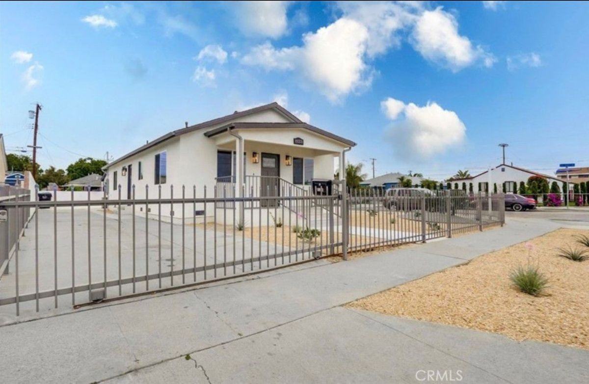 15221 Ibex Ave - Photo 4 of 11