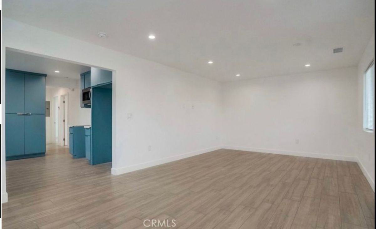 15221 Ibex Ave - Photo 5 of 11