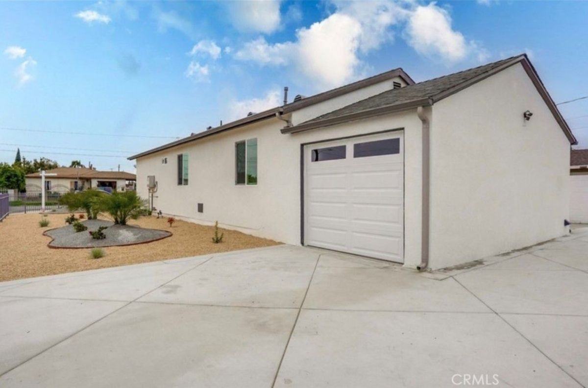 15221 Ibex Ave - Photo 7 of 11