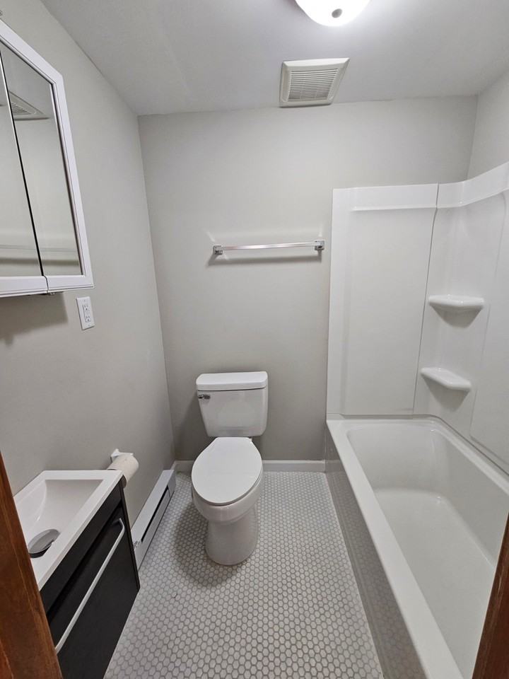 1175 Chapel St #200 - Photo 2 of 8