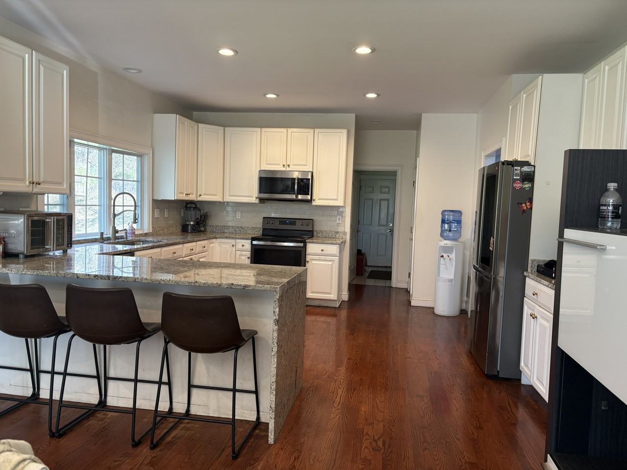 23 Indian Rock Rd - Photo 2 of 13