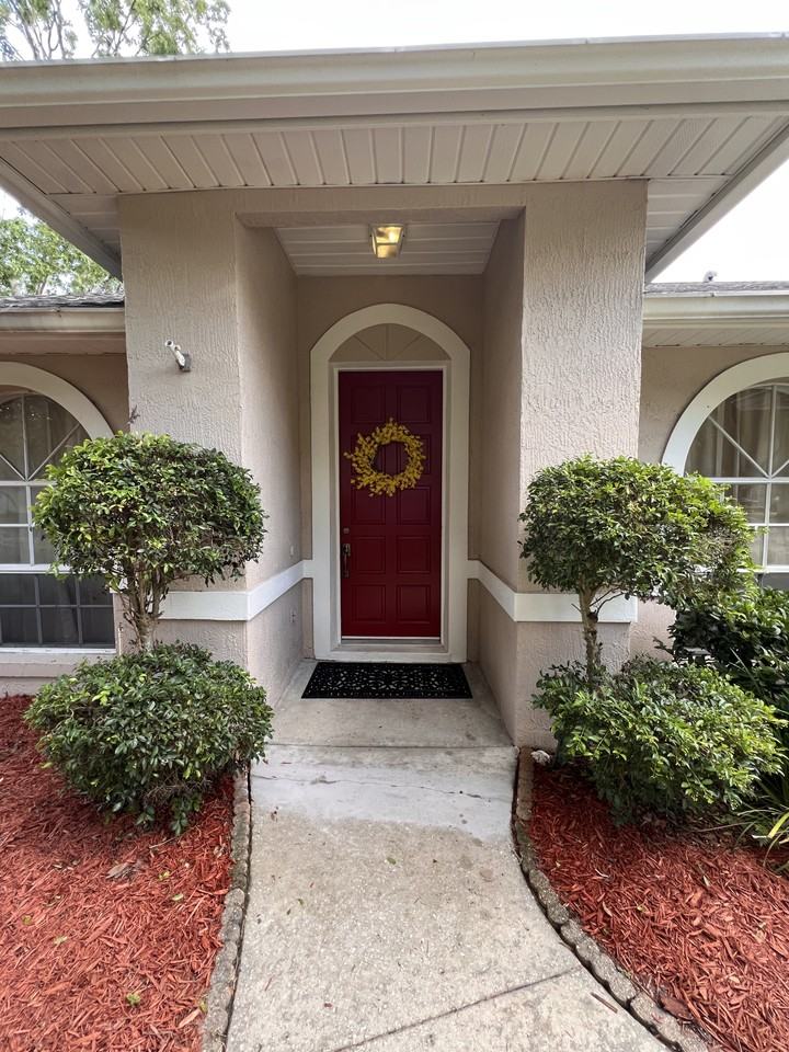 345 Silver Pine Dr #NA - Photo 2 of 33