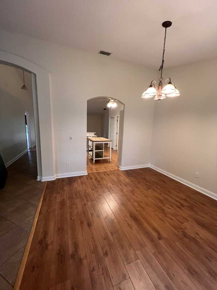 345 Silver Pine Dr #NA - Photo 7 of 33
