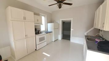 featured image of 98 Adelaide Ave E #1