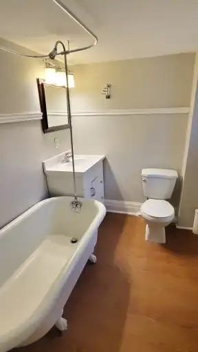 98 Adelaide Ave E #1 - Photo 3 of 20