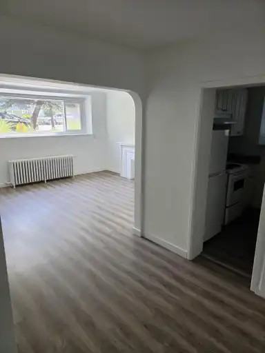 3755 Cambie St #1 - Photo 4 of 13