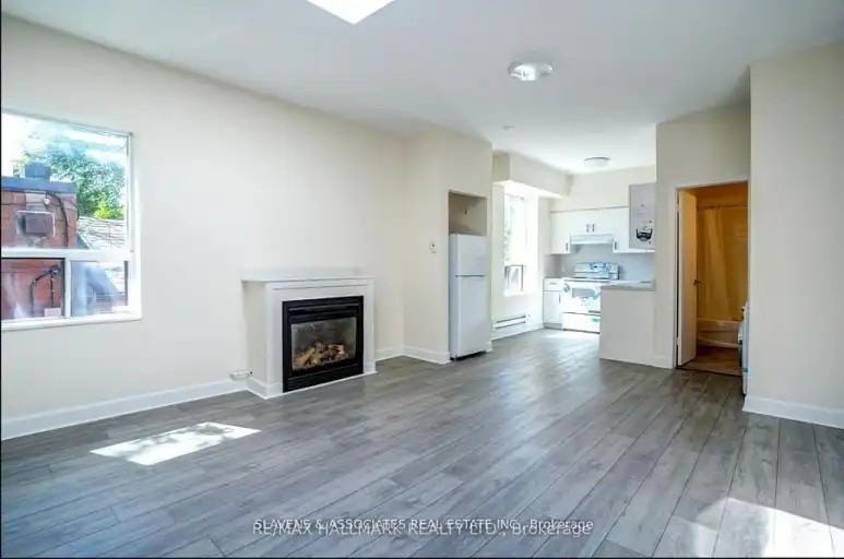 420 Parliament St #1 - Photo 3 of 12