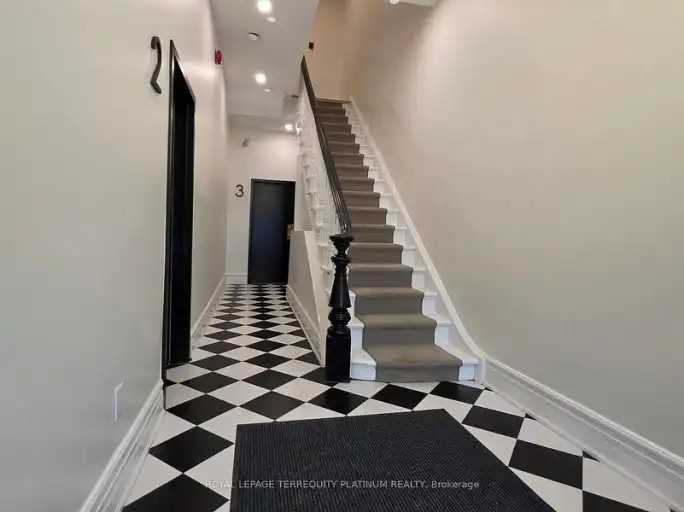 11 Beaconsfield Ave #2 - Photo 6 of 19