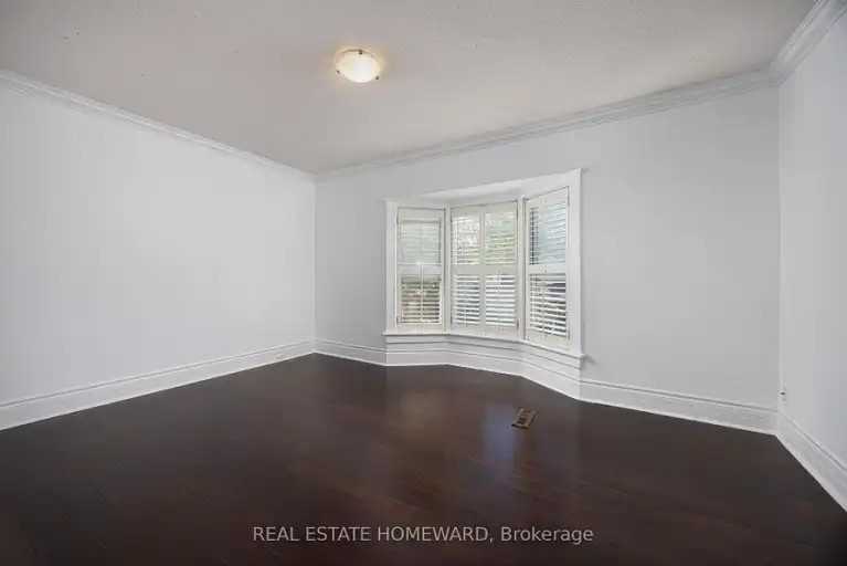 82 Frizzell Ave - Photo 3 of 30