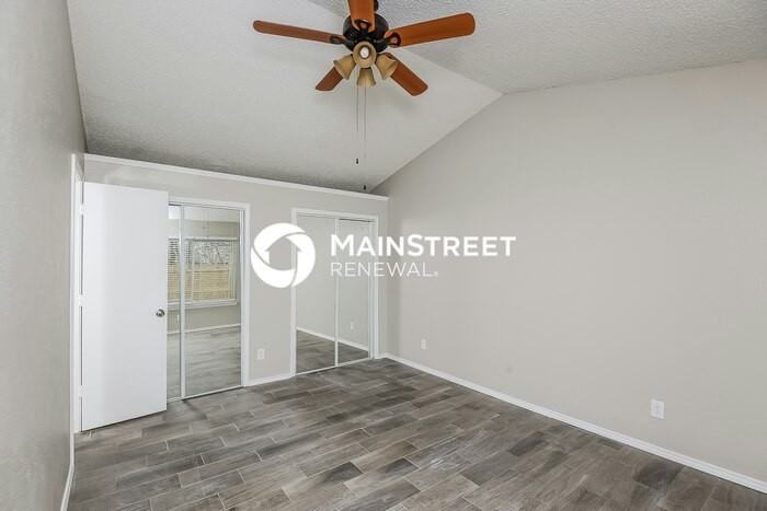 4644 Baytree Dr - Photo 7 of 16