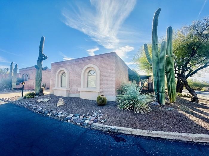 4100 E Pontatoc Canyon Dr - Photo 2 of 26