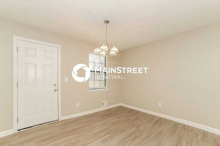 212 Westwood Trl - Photo 4 of 17