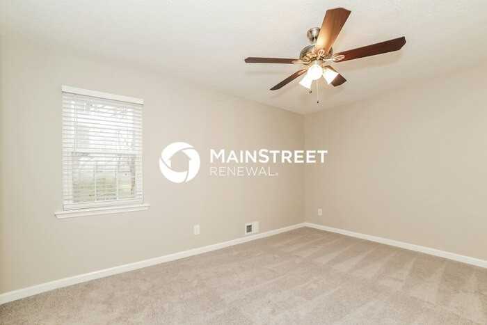 212 Westwood Trl - Photo 6 of 17
