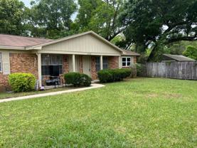 405 Schubert Dr #C - Photo 1 of 1