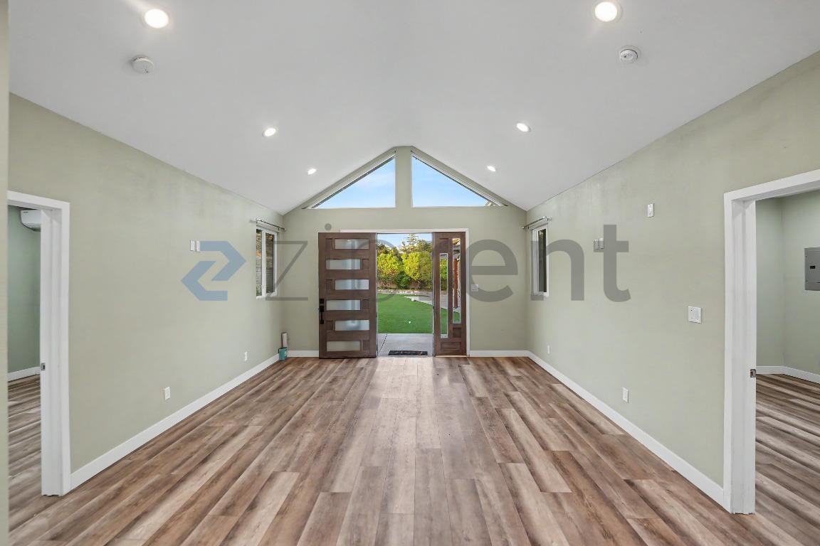 5594 Western Ave #ADU - Photo 4 of 19
