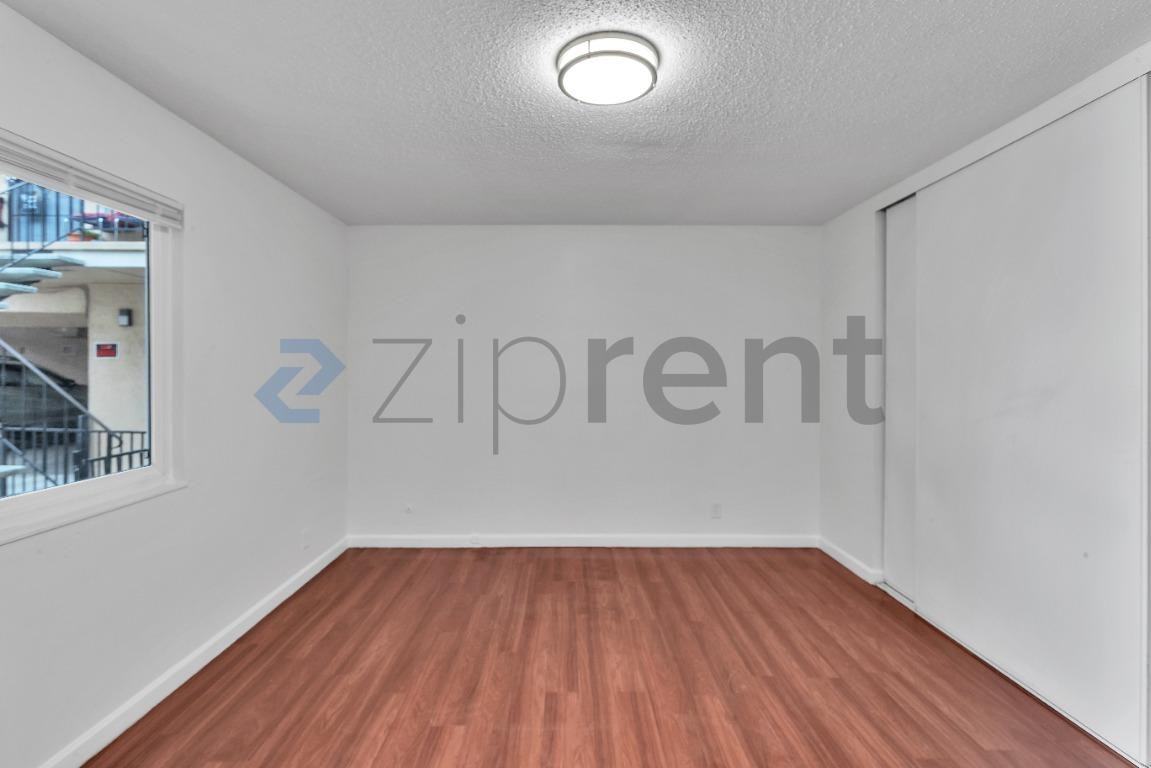 2341 21st St #B - Photo 7 of 18