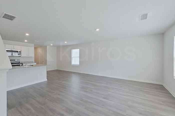 331 Ironwood Ct - Photo 2 of 24