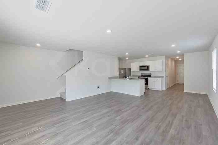 331 Ironwood Ct - Photo 4 of 24