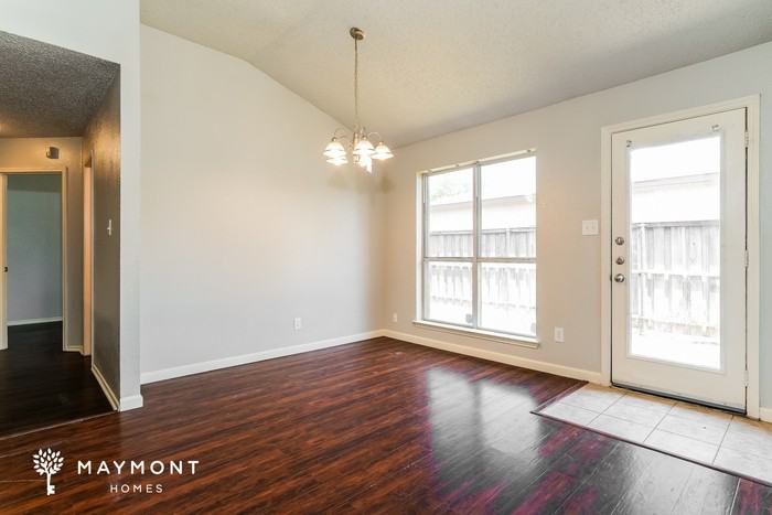 2111 Dandelion Dr - Photo 6 of 15