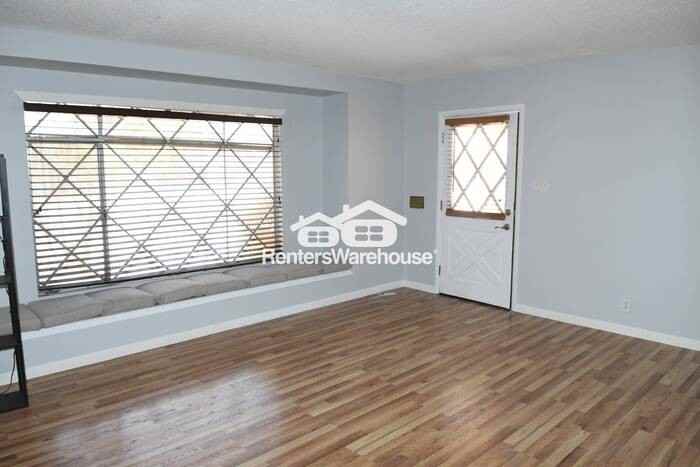 8420 E Edgemont Ave - Photo 4 of 20