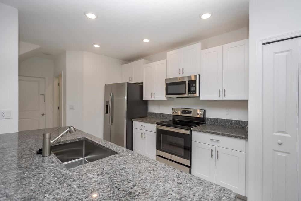 7339 Spring Snowflake Ave - Photo 7 of 17