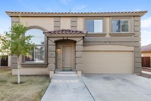 7925 W Claremont St - Photo 1 of 1