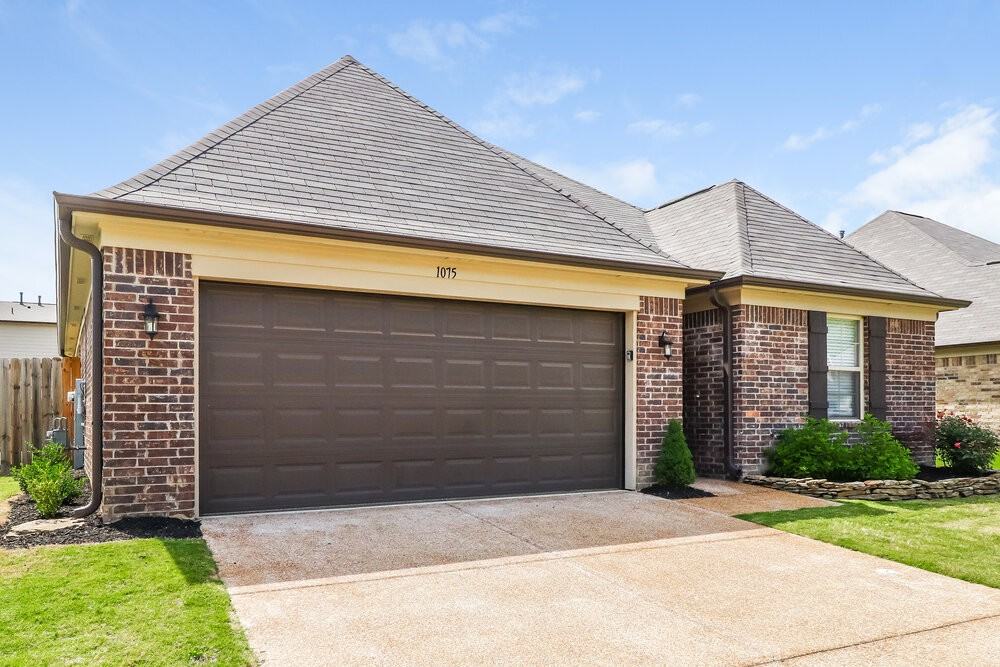 1075 Carib Loop W - Photo 3 of 16