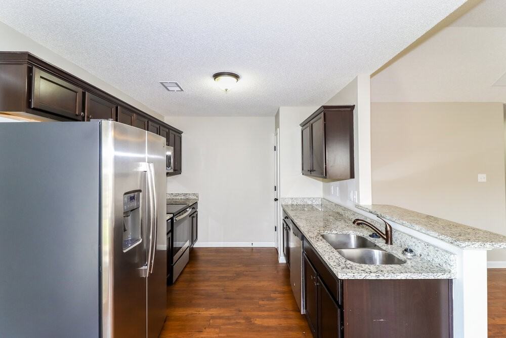 1075 Carib Loop W - Photo 7 of 16