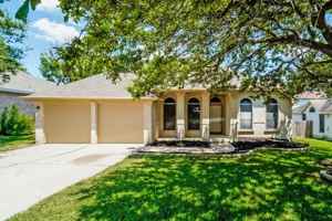 featured image of 3723 Eagles Nest St