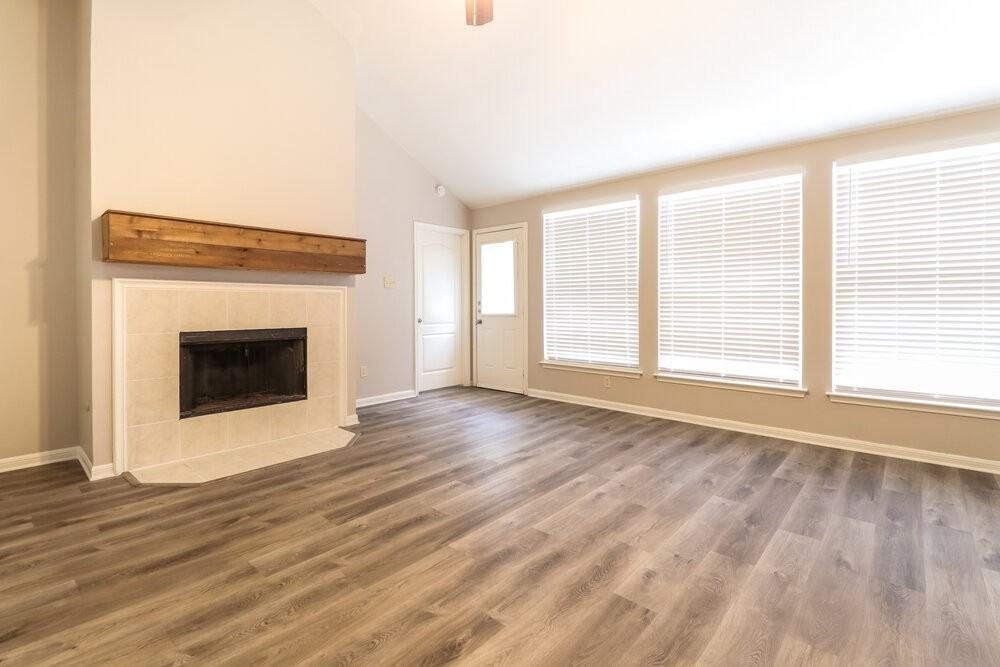 3723 Eagles Nest St - Photo 3 of 16
