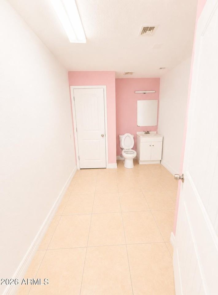 5540 W Glendale Ave #5 - Photo 2 of 9