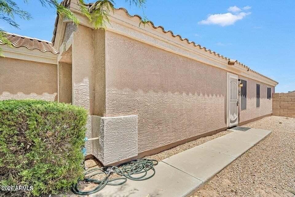 24039 N Mojave Ln - Photo 4 of 36