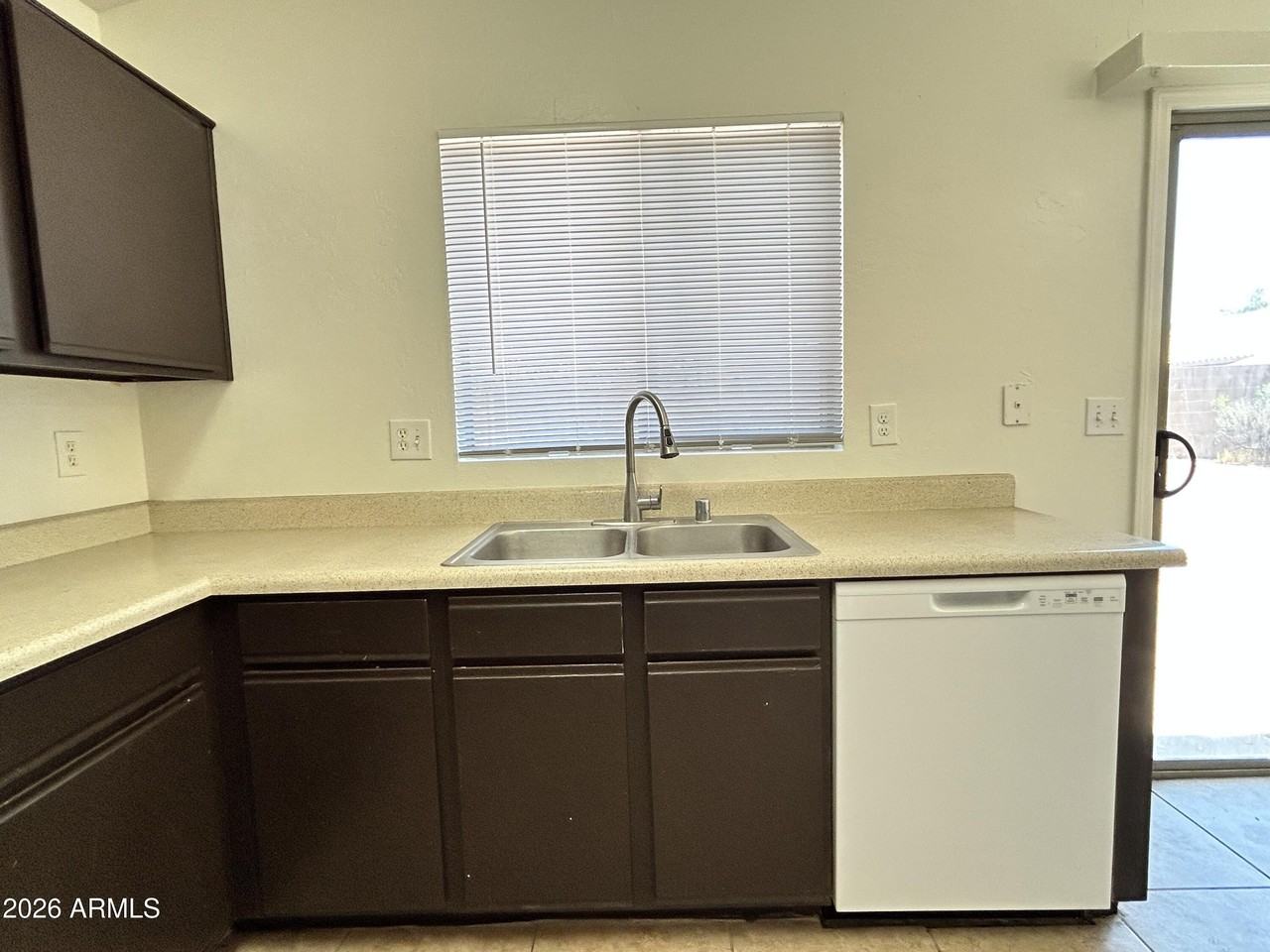 15036 W Calavar Rd - Photo 7 of 20