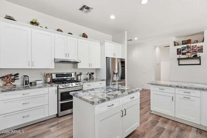 11203 W Cottonwood Ln - Photo 2 of 3
